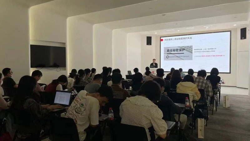 上海注册公司成本解析：费用构成与影响因素**